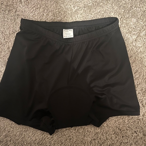 Biker shorts with 3D padding - Picture 1 of 6